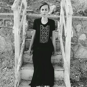 Meet your Posher, Carrie